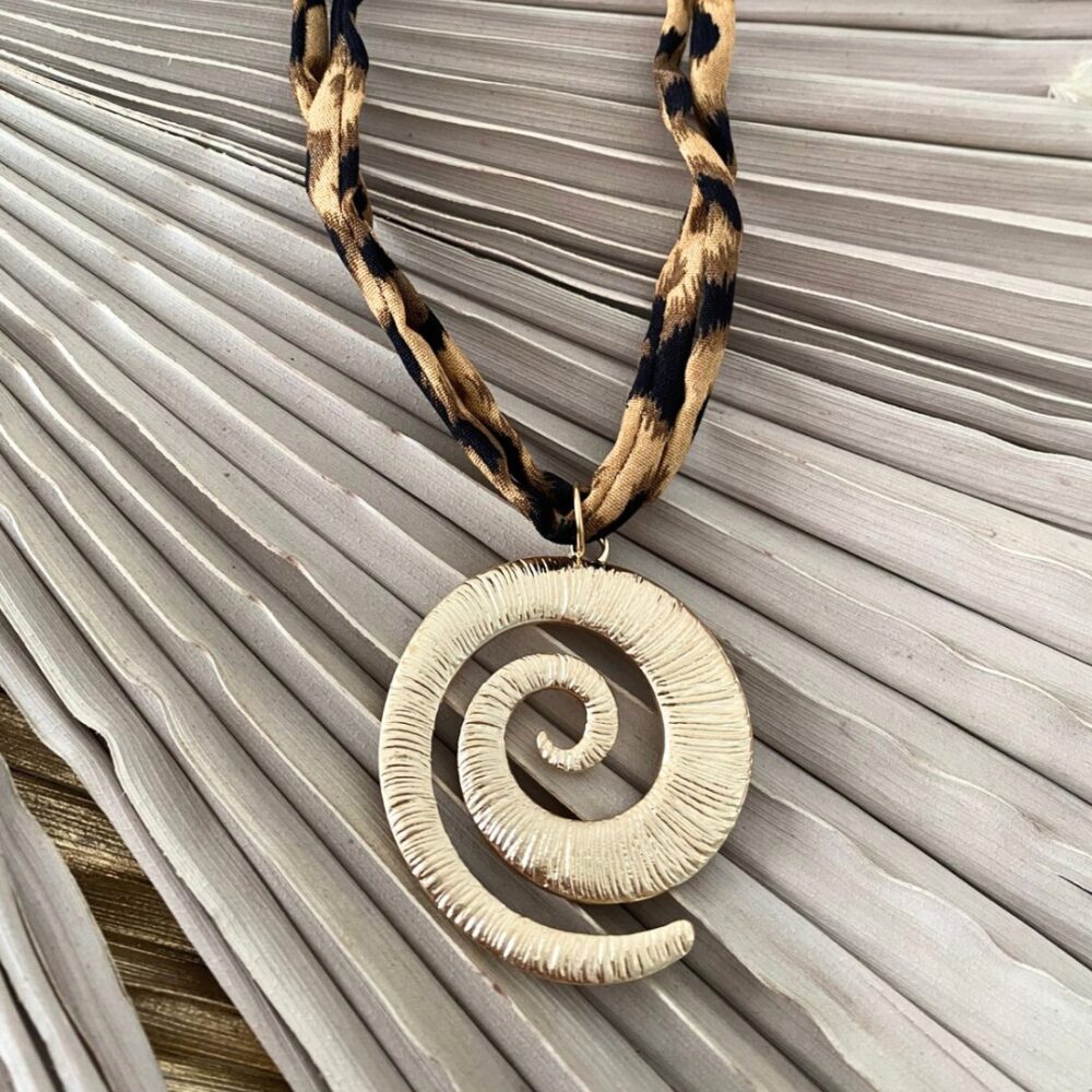 Collar Galax – Colección Jungle Luxe